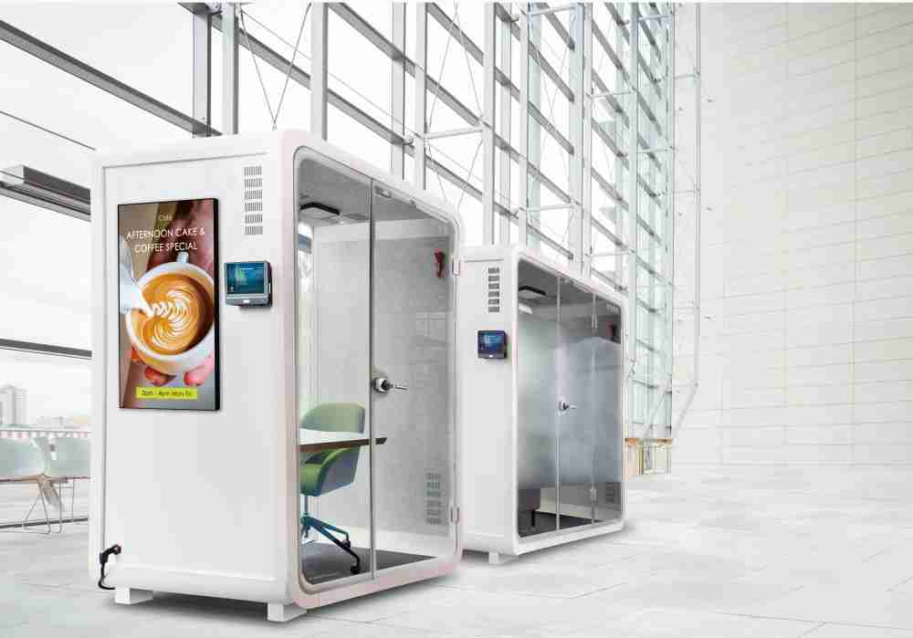 Wepay子公司达擎之智慧行动办公舱，，采用PDLC智能调光玻璃设计，，透过通电与断电的电流切换，，呈现透明与雾面效果，，具节能降耗特性并兼顾隐私，，确保信息安全